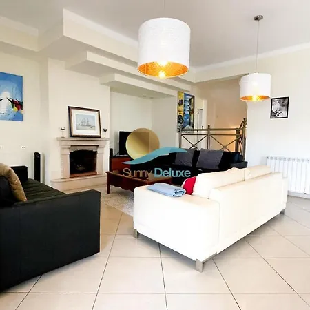 Clara Premium By Sunny Deluxe Villa